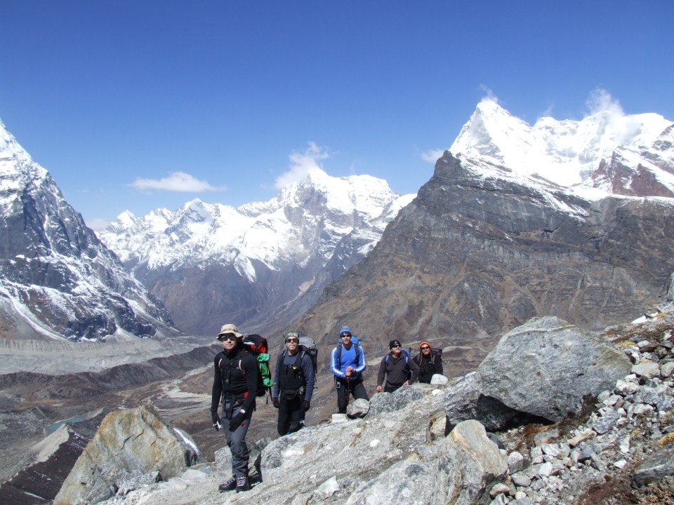 Moving toward the Mera glacier
