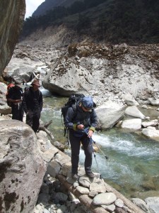Hinku valley makeshift bridge
