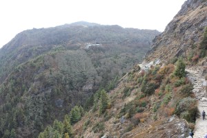 The seemingly endless path leading to Namche Bazaar.