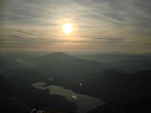 Sunrise over llyn llydaw from Snowdon summit